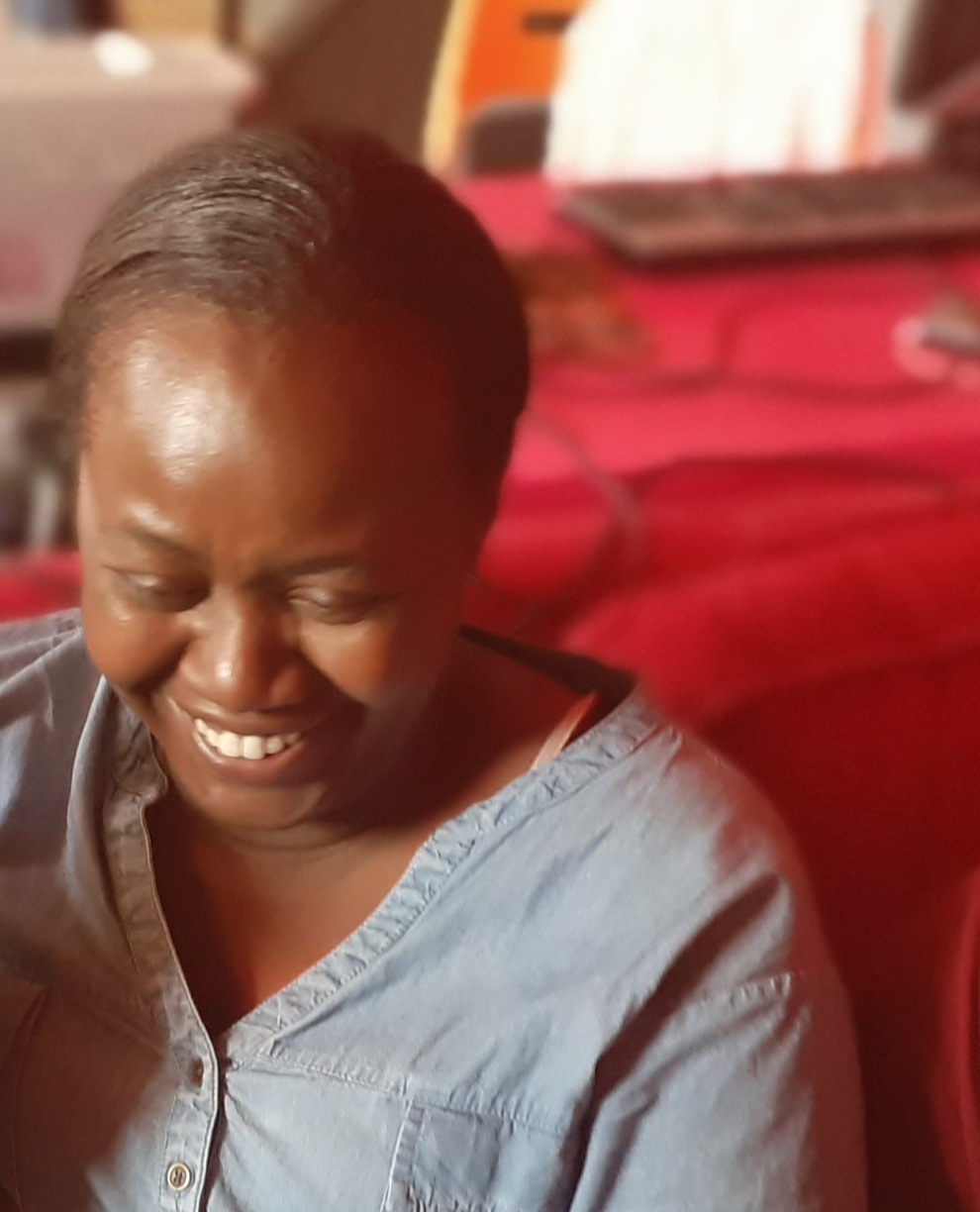 Portrait de Rehema Bwenda, fondatrice de Simple Comme Ça !